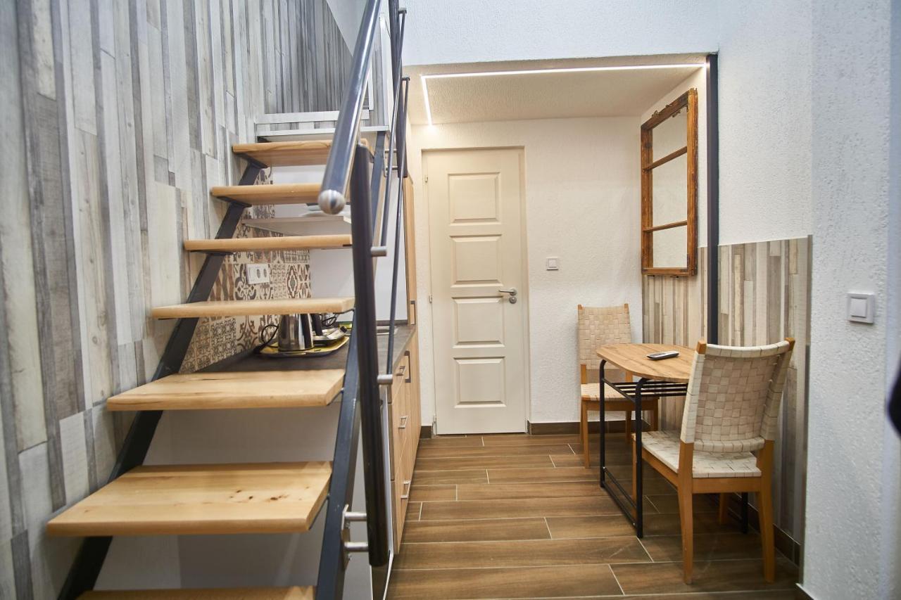 Km33 Apartments - Budapest - Hostaid Екстериор снимка
